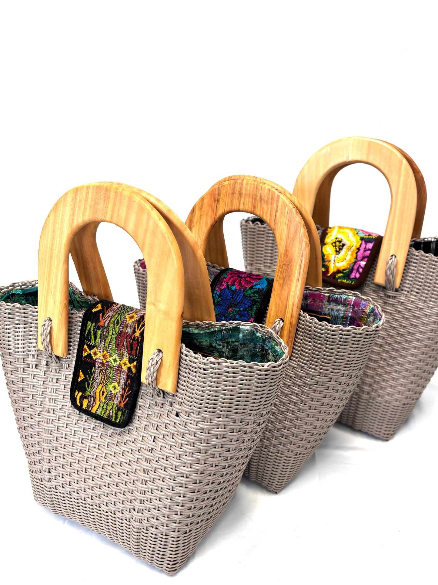 Woven Beach Collection - Large w/ Wooden Handle - Taupe