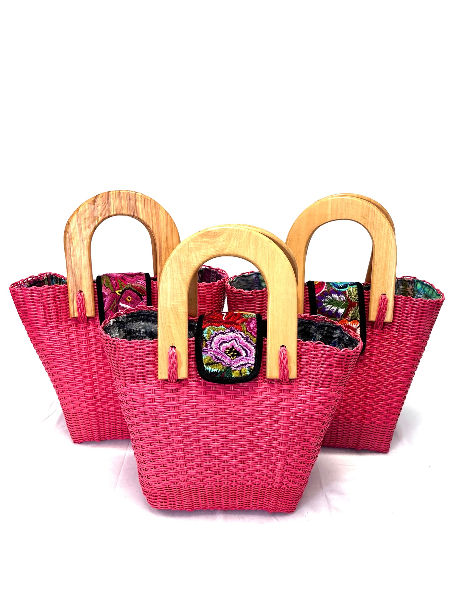 Woven Beach Collection - Large w/ Wooden Handle - Magenta