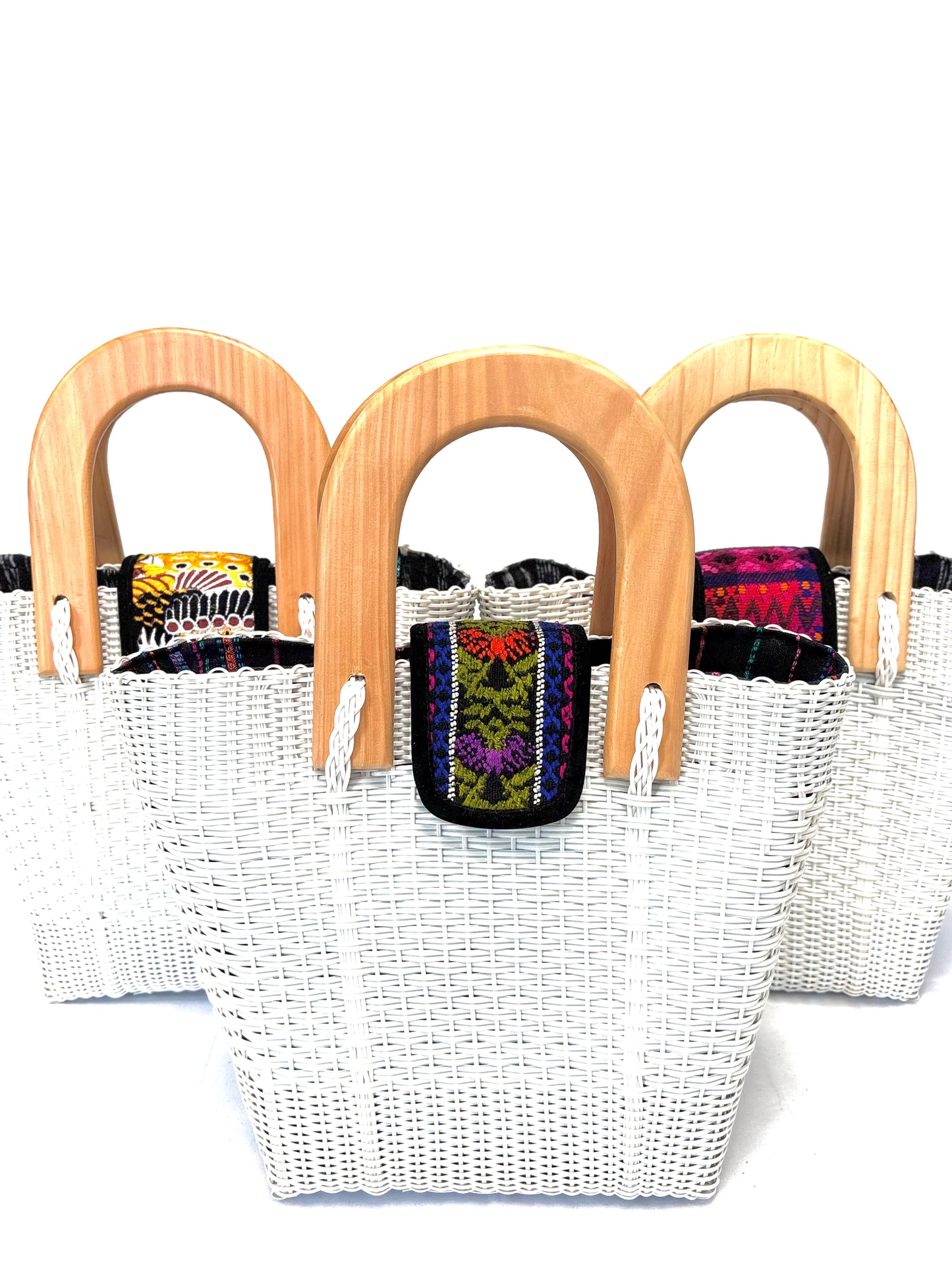 Woven Beach Collection - Large w/ Wooden Handle - Crisp White