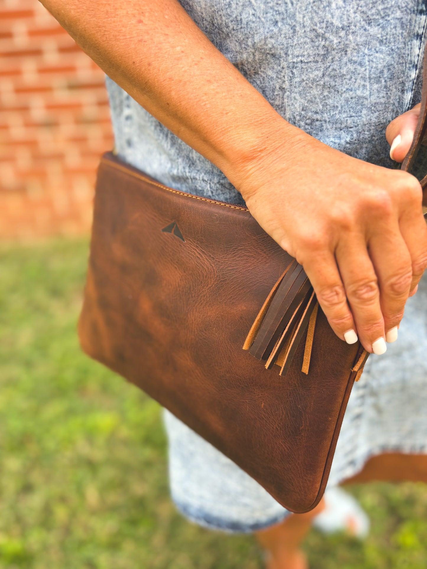 Crossbody w/ Woven Embroidered Guatemalan Strap - Mocha