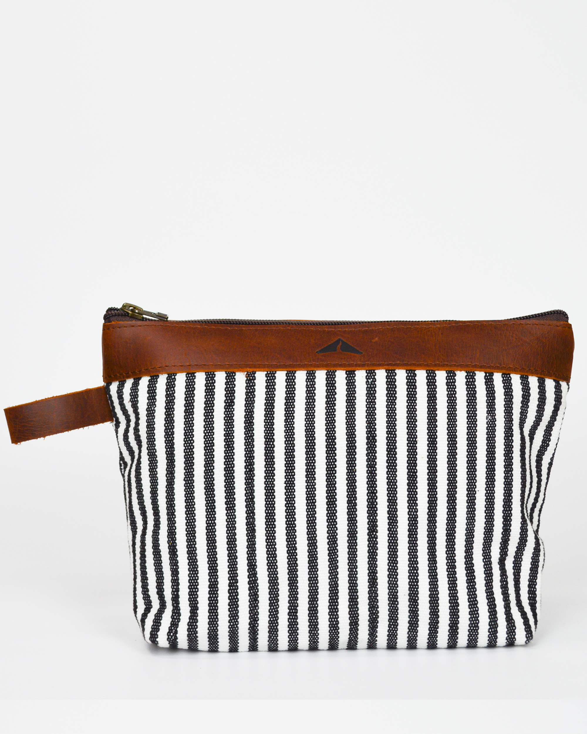 Cosmetic_Stripe_close4.png