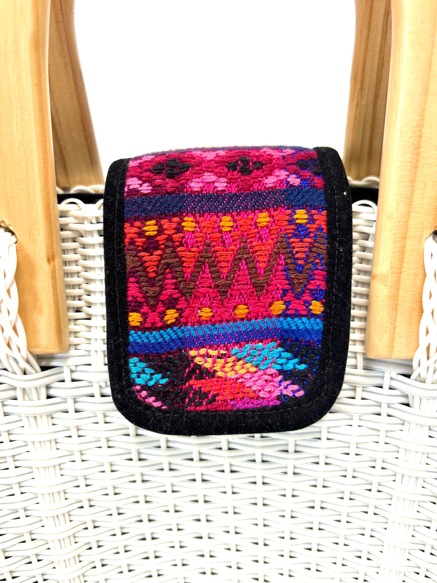 Woven Beach Collection - Large w/ Wooden Handle - Crisp White