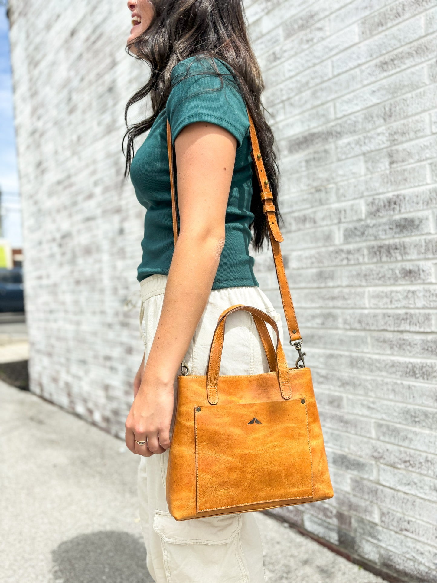 The Perfect Leather Handbag - Camel