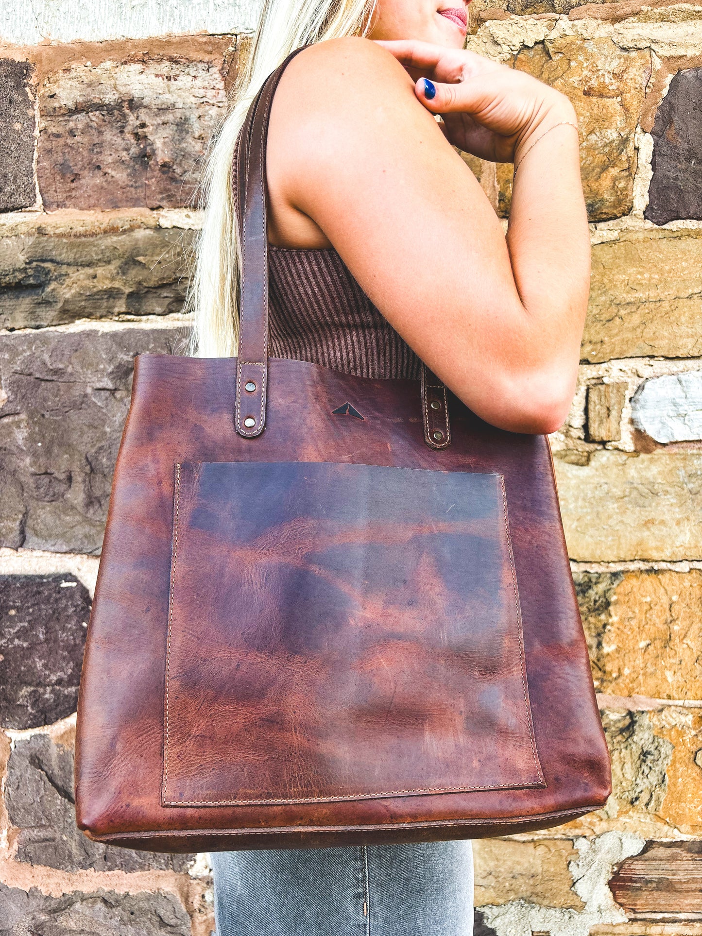 The Perfect Leather Bucket - Mocha