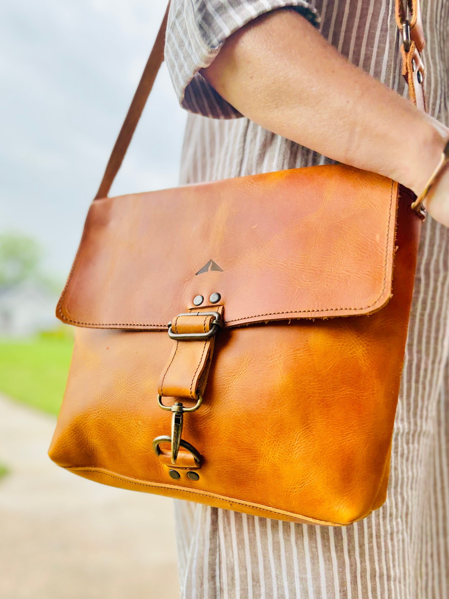 Leather Crossbody Saddlebag