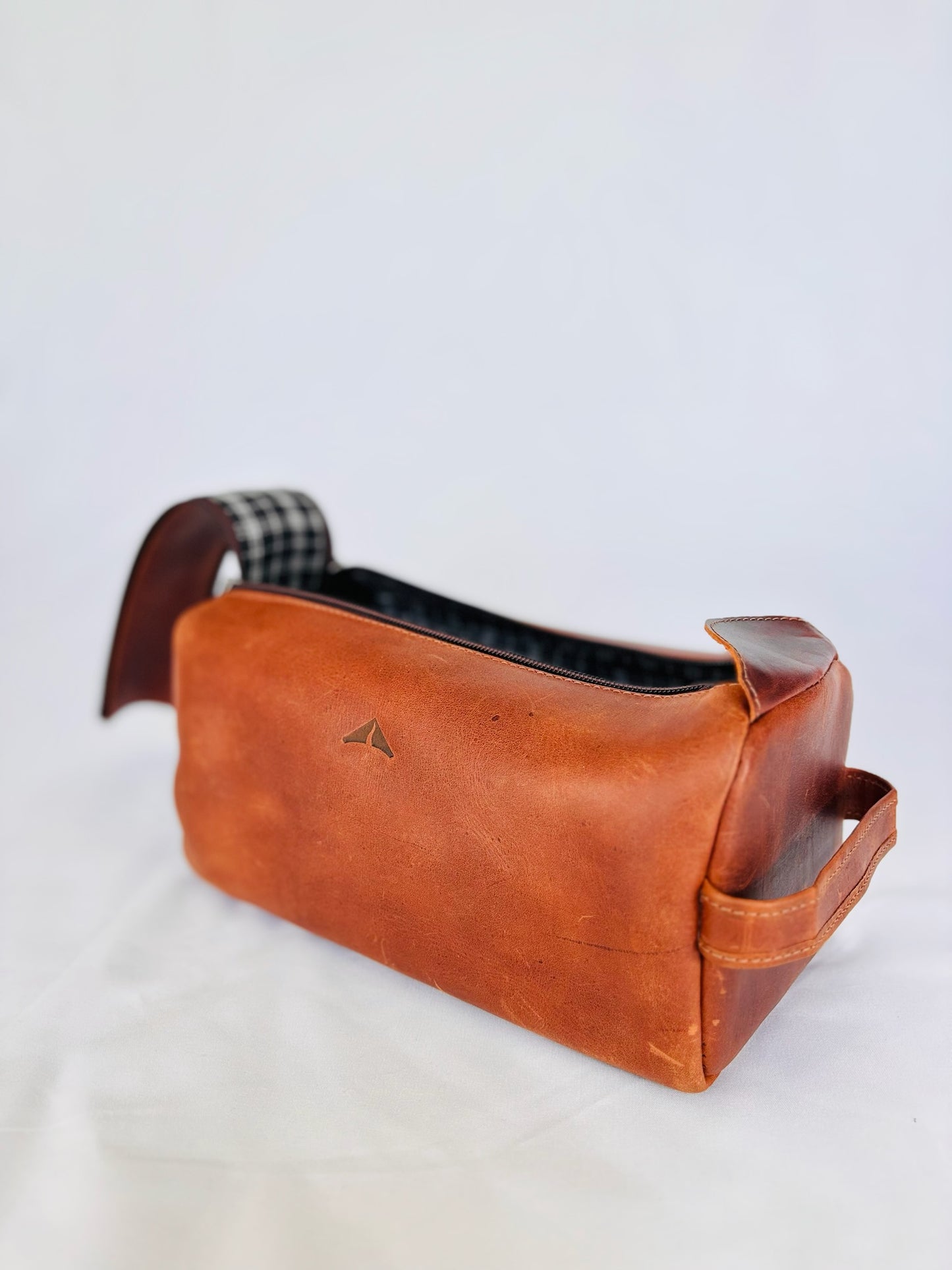 The Signature Men’s Toiletry Bag