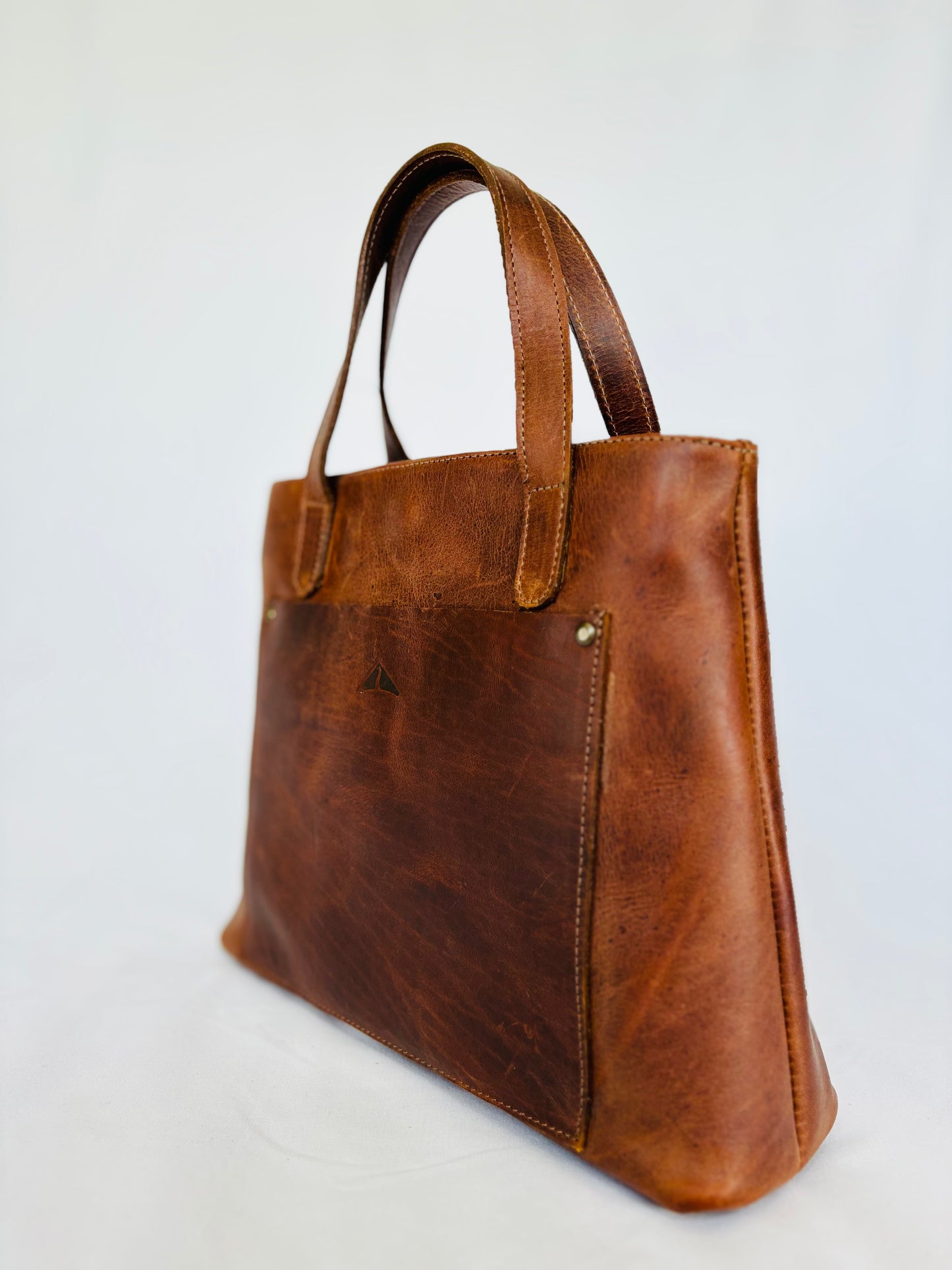 The Perfect Leather Handbag - Mocha