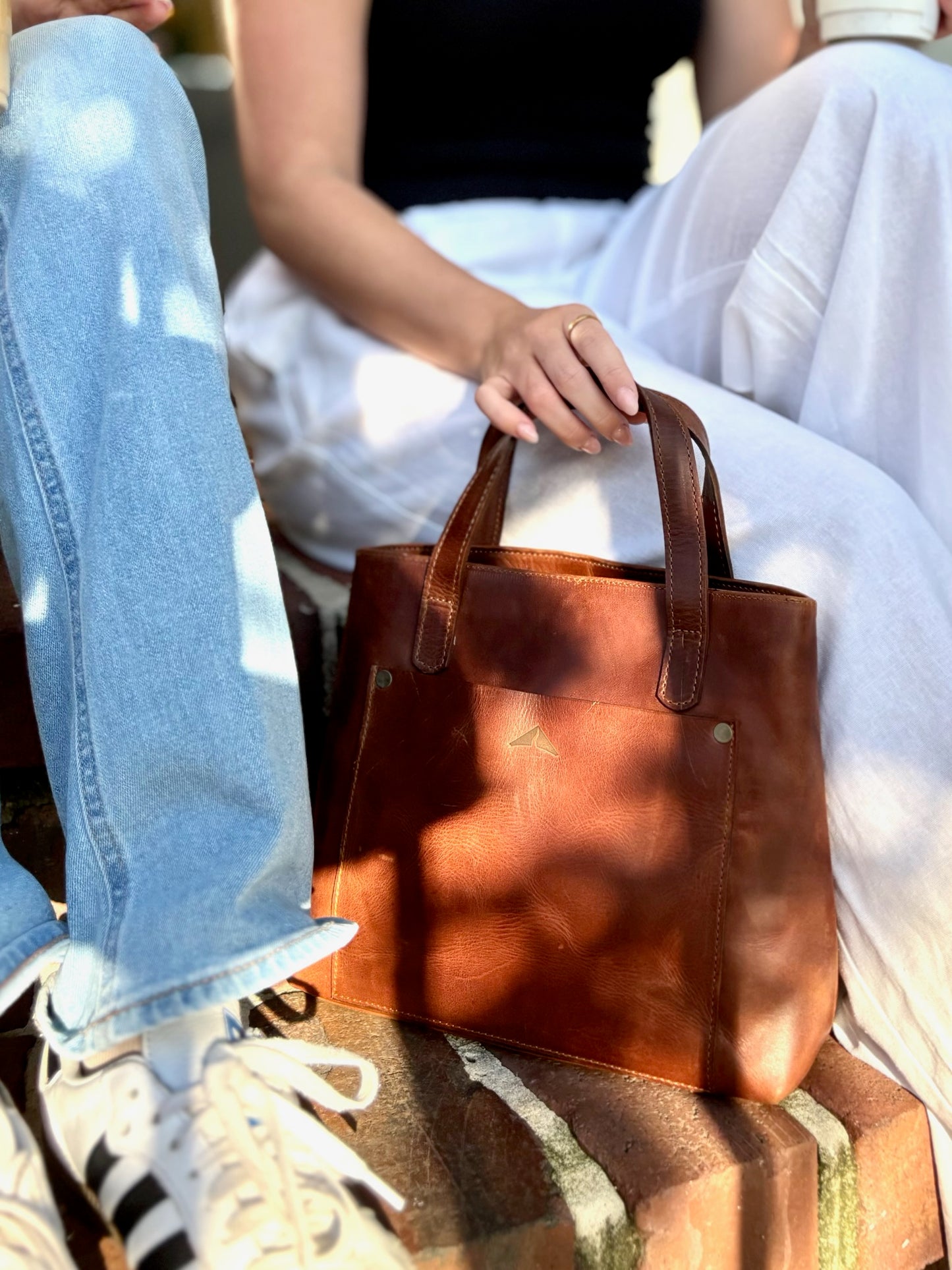 The Perfect Leather Handbag - Mocha