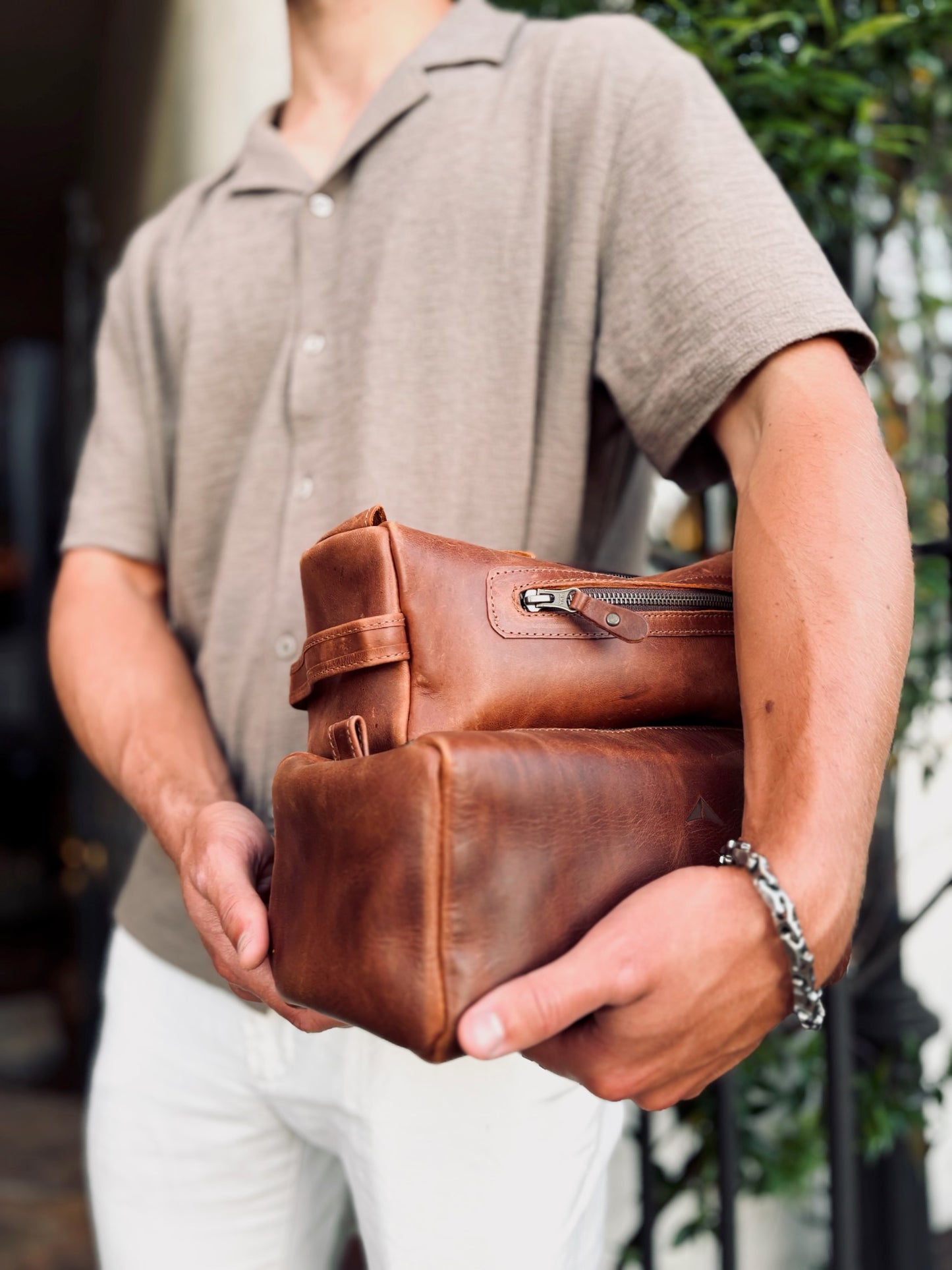 The Signature Men’s Toiletry Bag