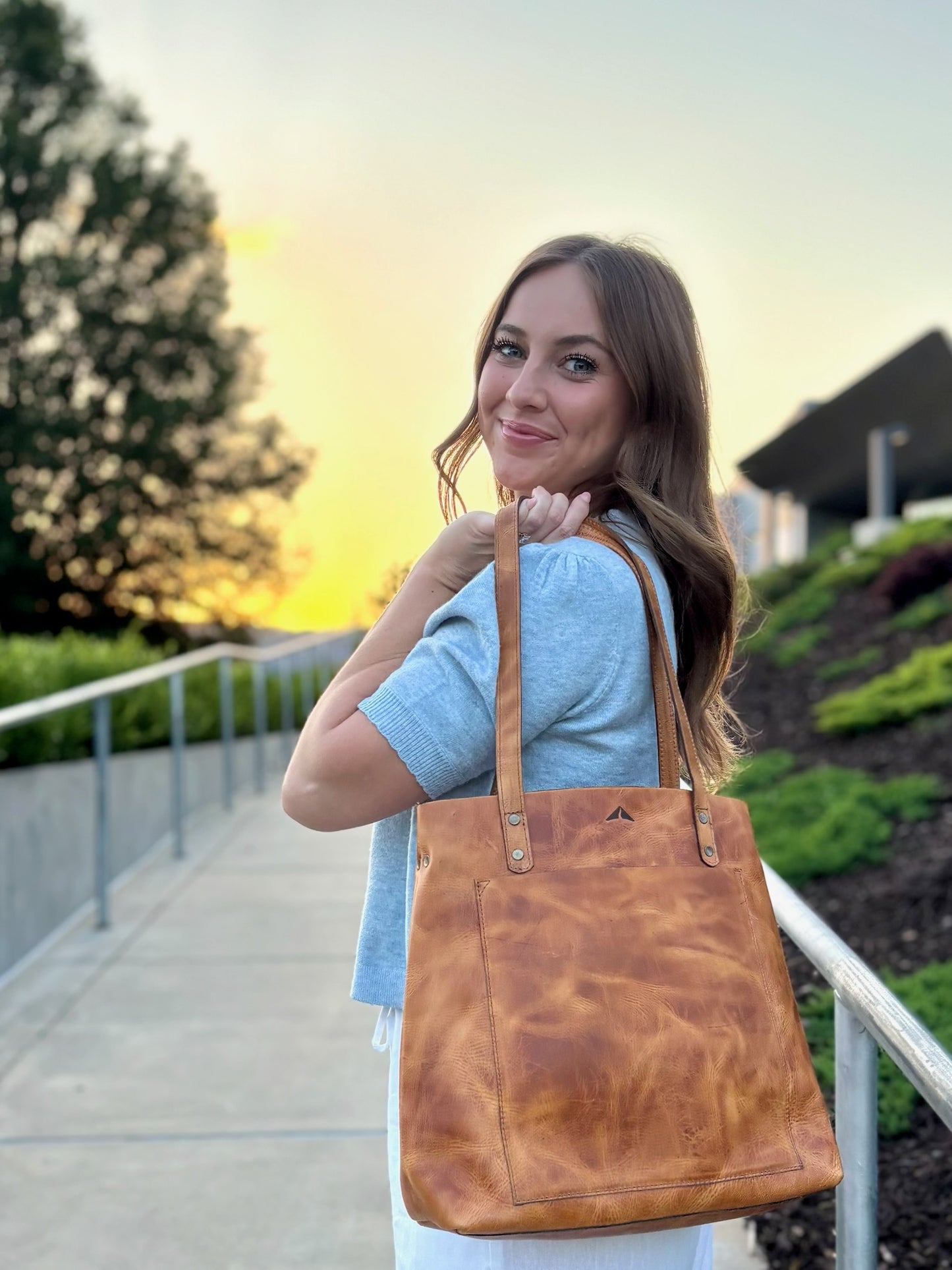 The Perfect Leather Bucket - Camel