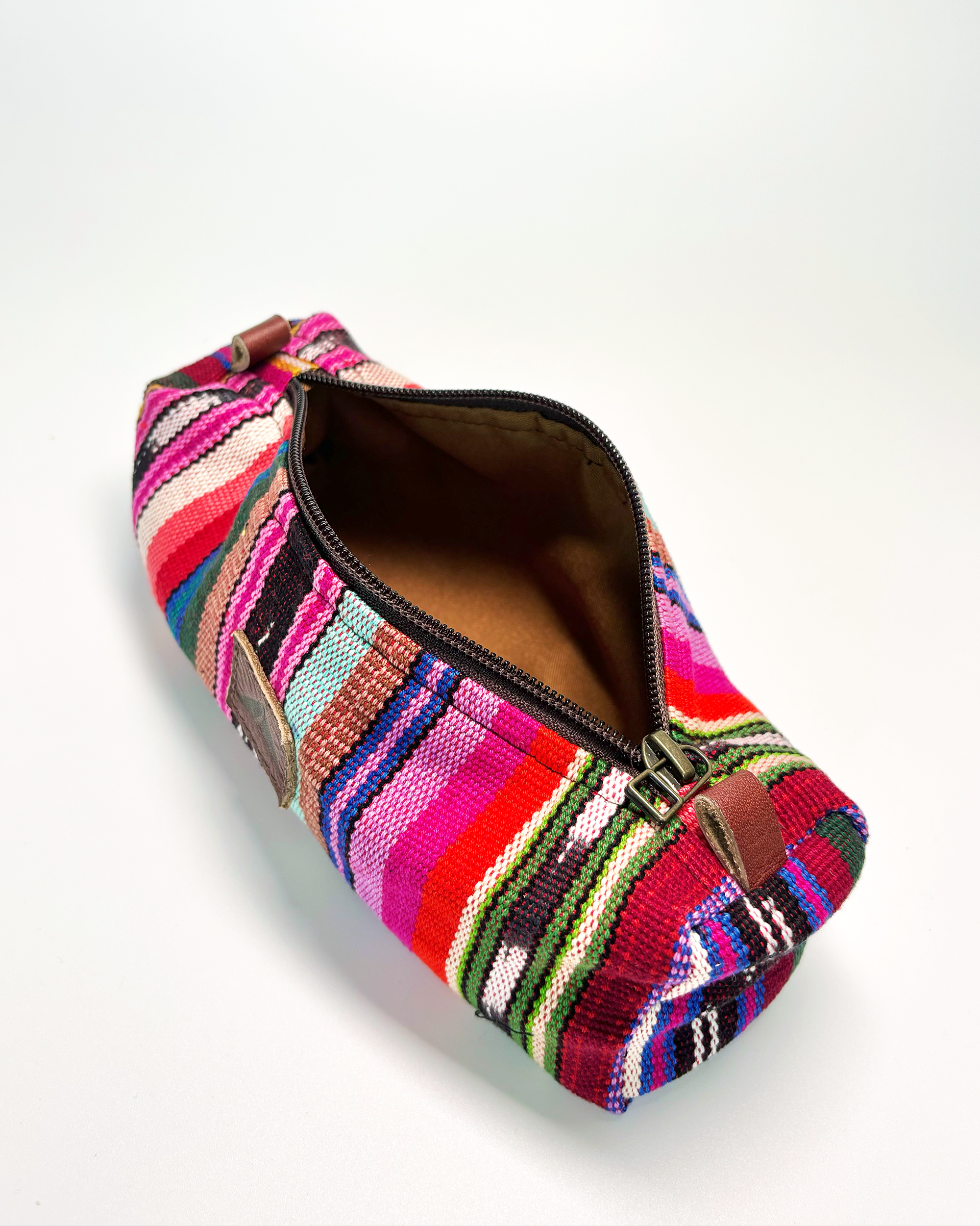accessory_pouch_inside2.png