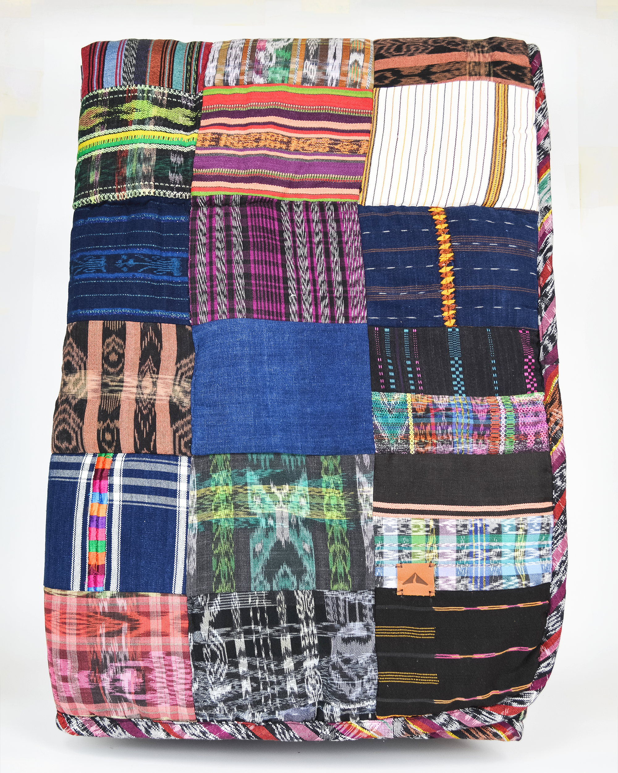 blanket_hanging_5158a0ac-4c07-44d6-aa81-940f0d1f2c5a.png